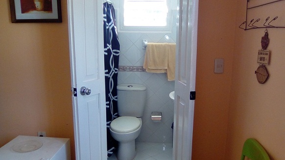 'Bathroom 2' 